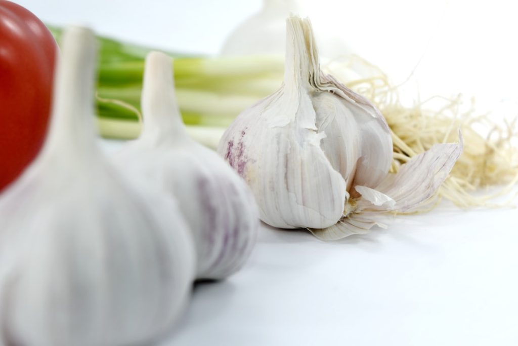 Garlic cloves